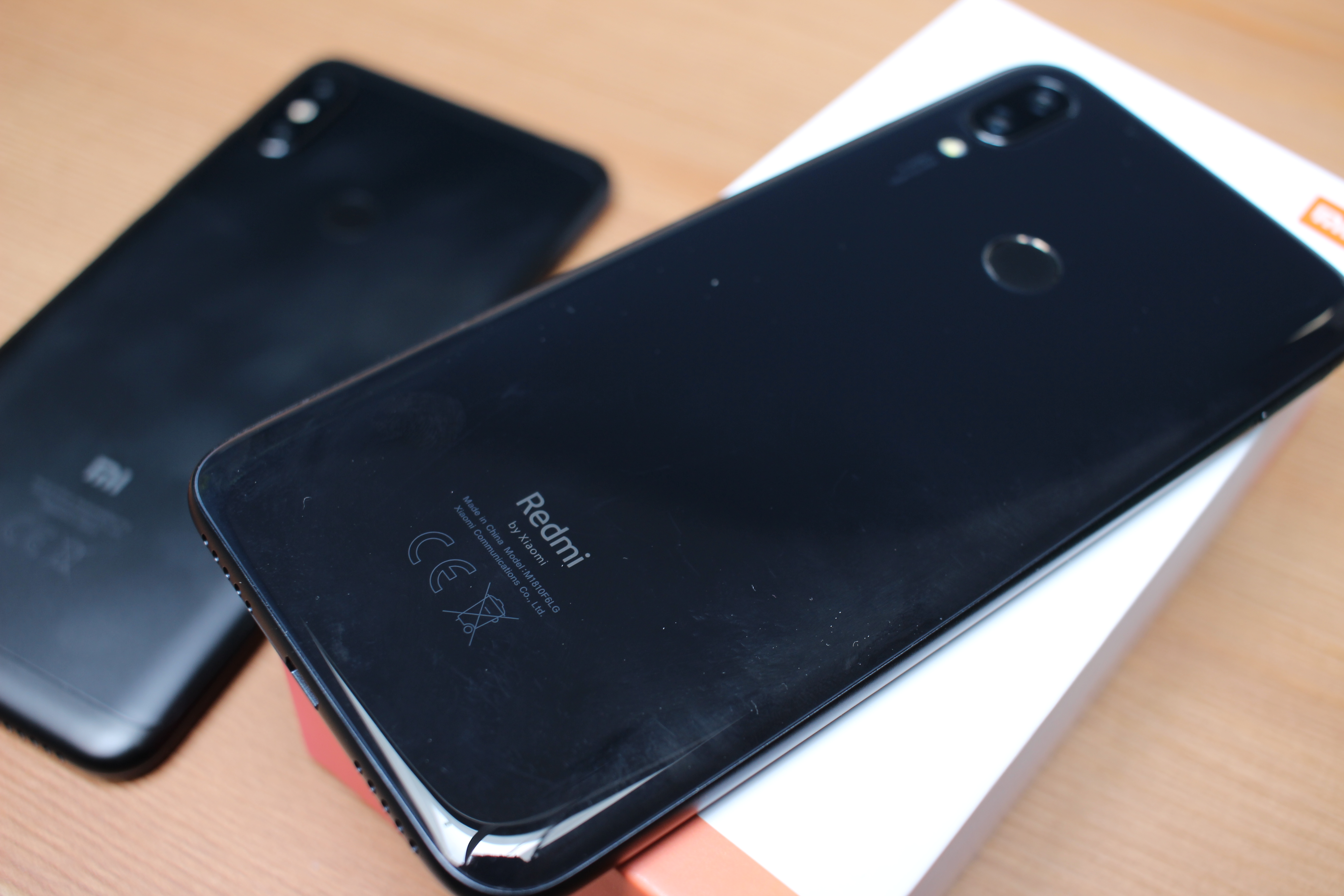 Redmi black. Redmi 7 черный. Redmi Note 7 Black. Сяоми редми нот 7 черный. Редми 7 сзади.