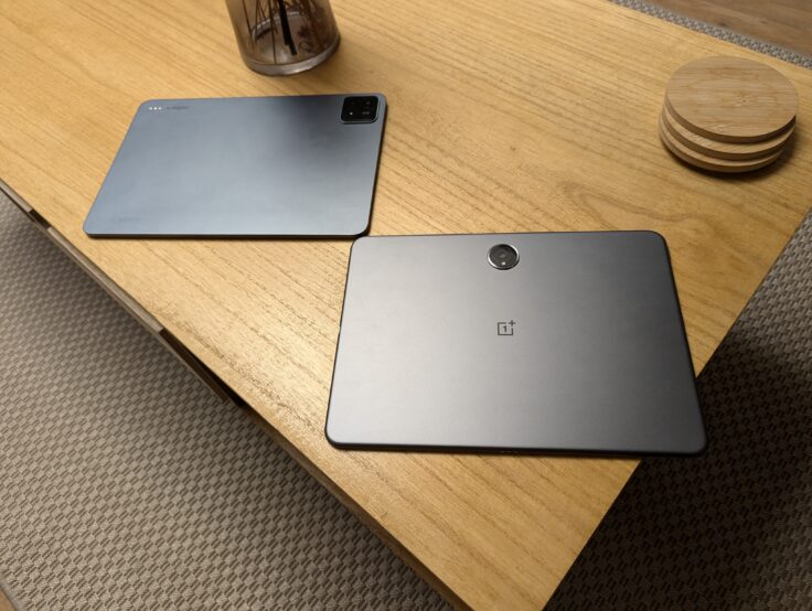 OnePlus Pad 2 Rueckseite nebeneinander